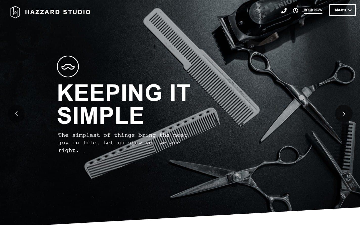 Prima pagină a site-ului Hazzard Studio, cu titlul „Keeping it simple” peste o fotografie cu instrumente de frizerie